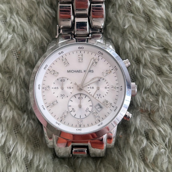 Michael kors watch - Picture 1 of 3
